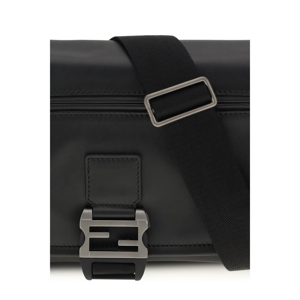 Borsa a spalla Fendi in pelle di vitello nera Bos Taurus