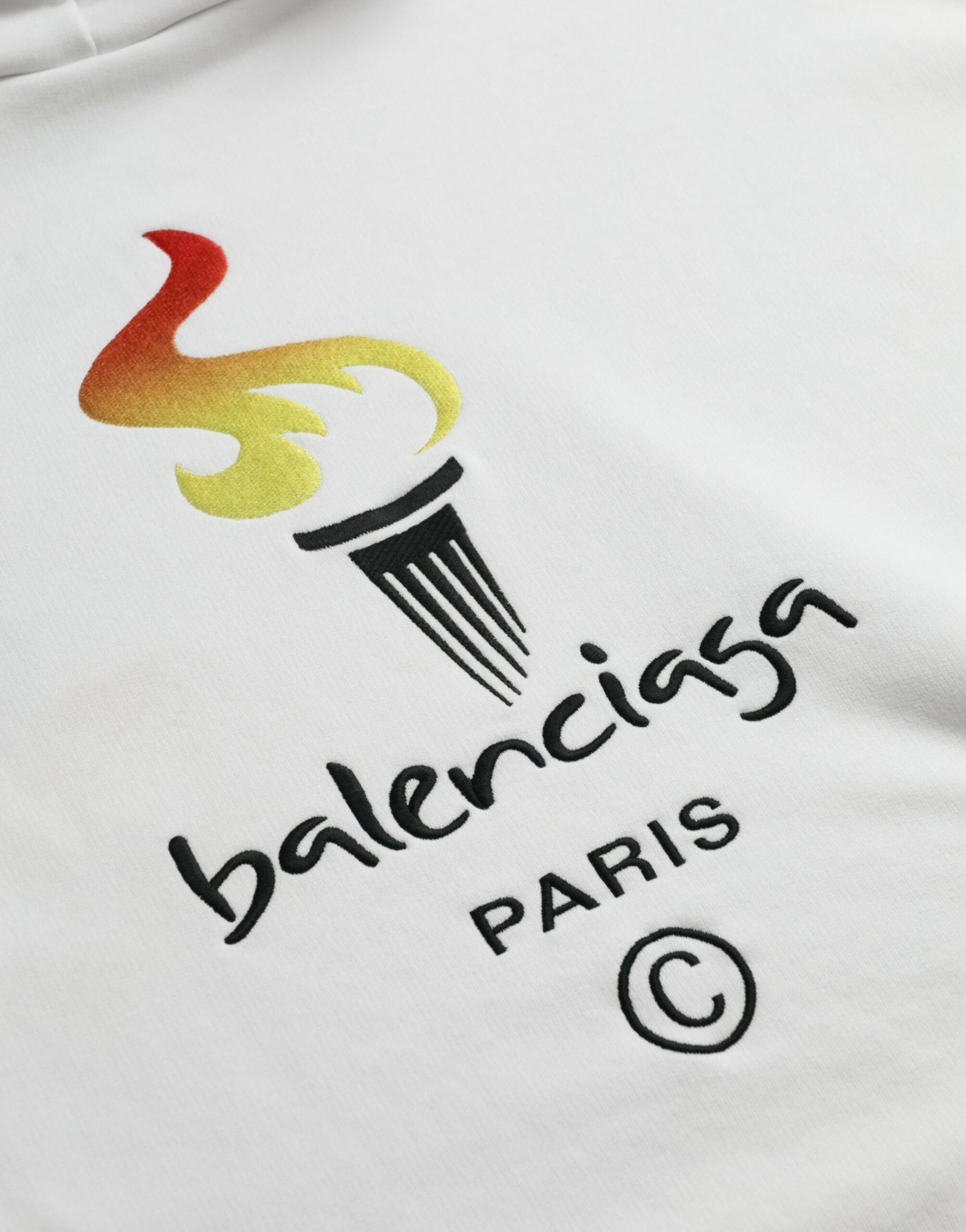 Pull à capuche Balenciaga en coton blanc avec logo