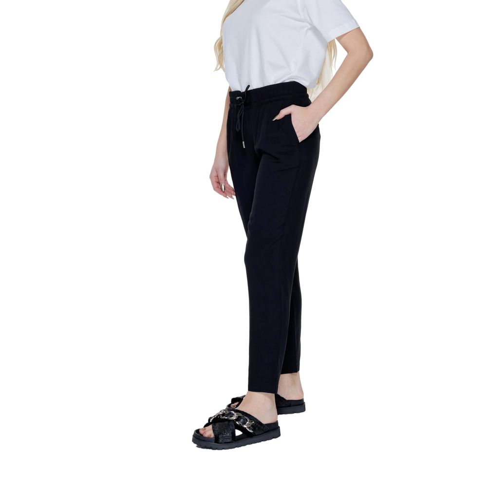 Pantaloni casual in viscosa nera Street One
