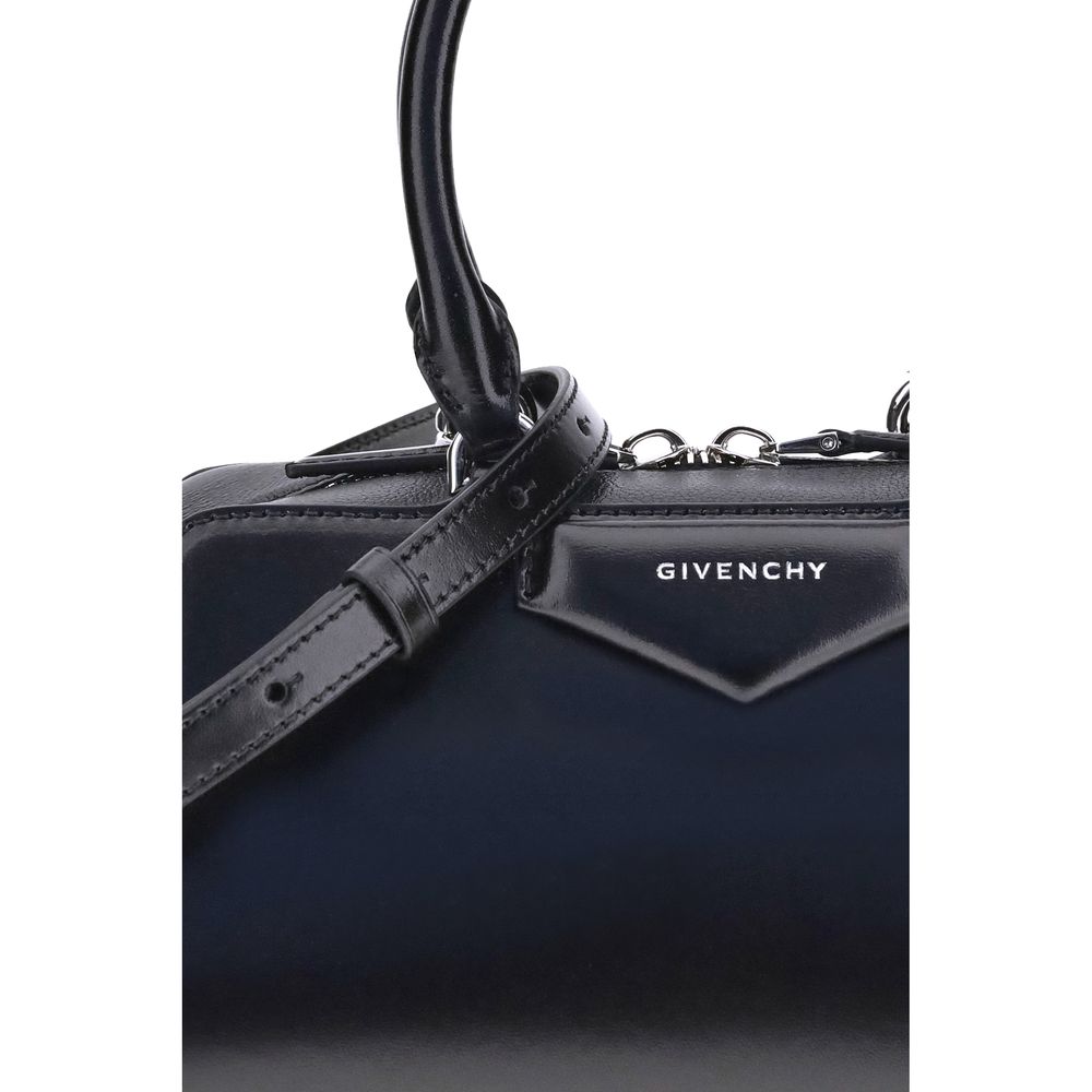 Borsa a mano Givenchy Bos Taurus in pelle di vitello nera