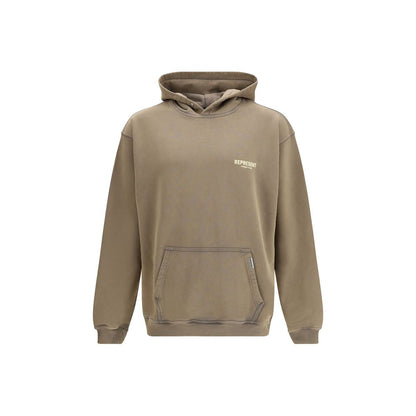 Représenter le pull en coton marron