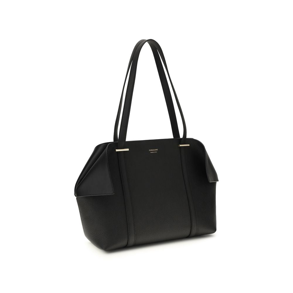 Borsa a spalla Ferragamo Bos Taurus in pelle di vitello nera