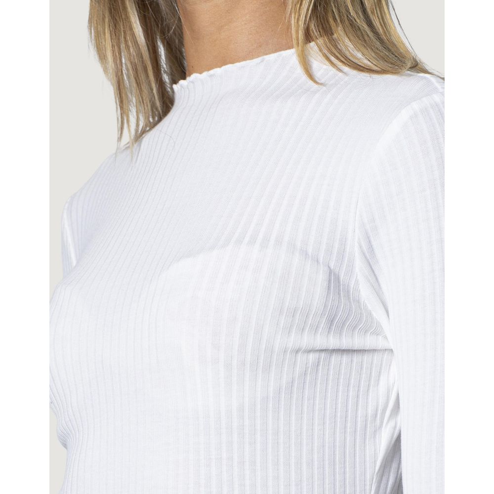 Uniquement un col roulé blanc en polyester