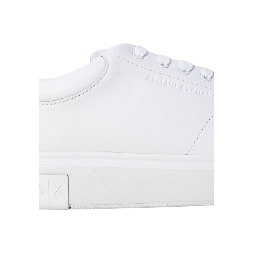 Sneakers basse Armani Exchange in pelle bianca