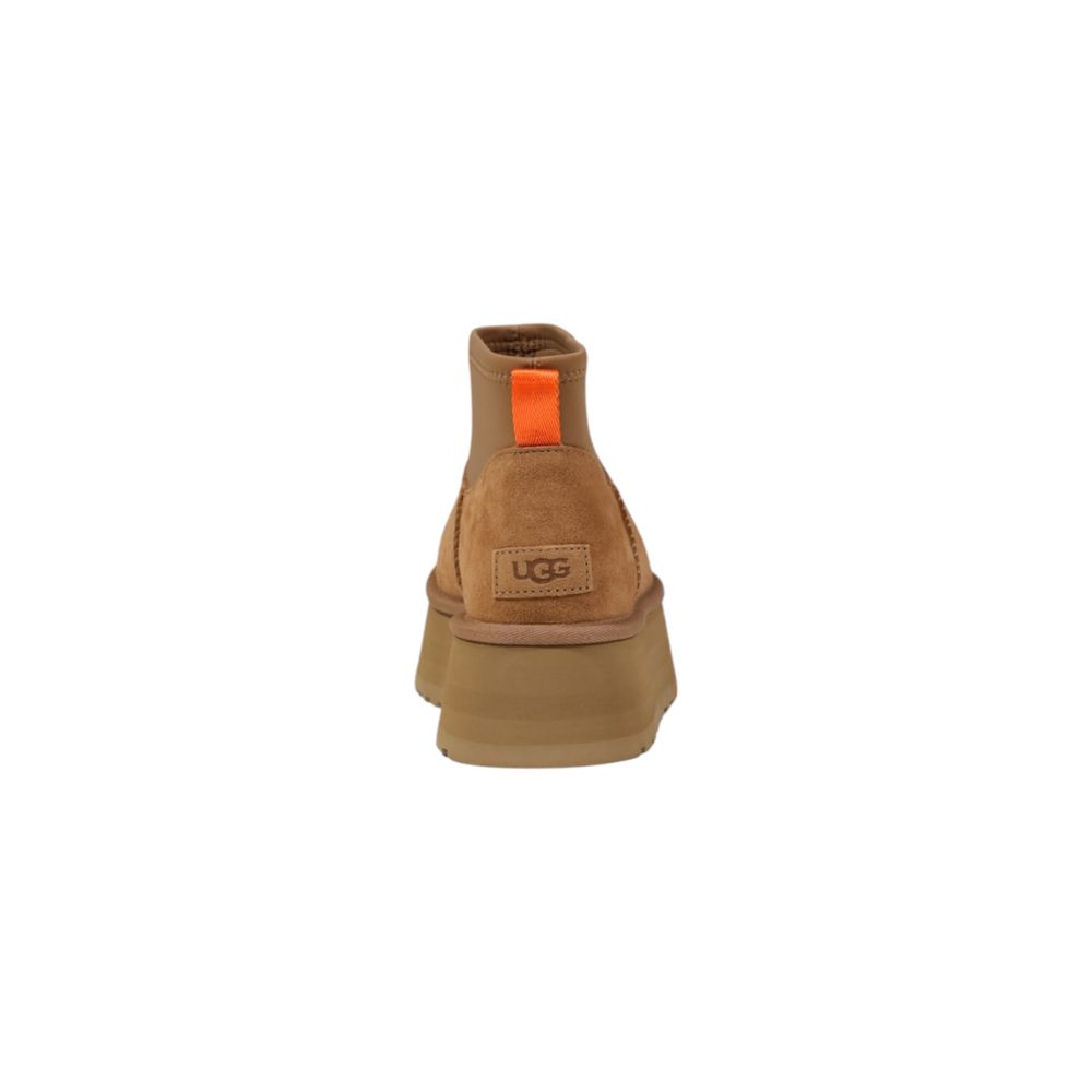 Bottines UGG en daim beige
