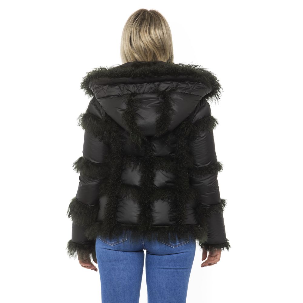 Giacca Nera in Poliestere Mr&Mrs Italy con Cappuccio in Pelliccia di Agnello per Donna