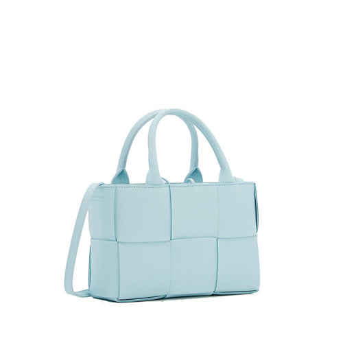 Bottega Veneta toteväska i blått lammskinn