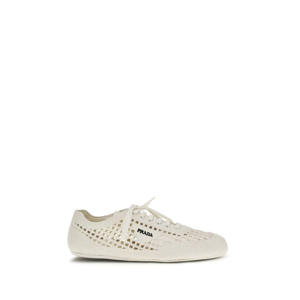 Baskets basses en tissu beige Prada