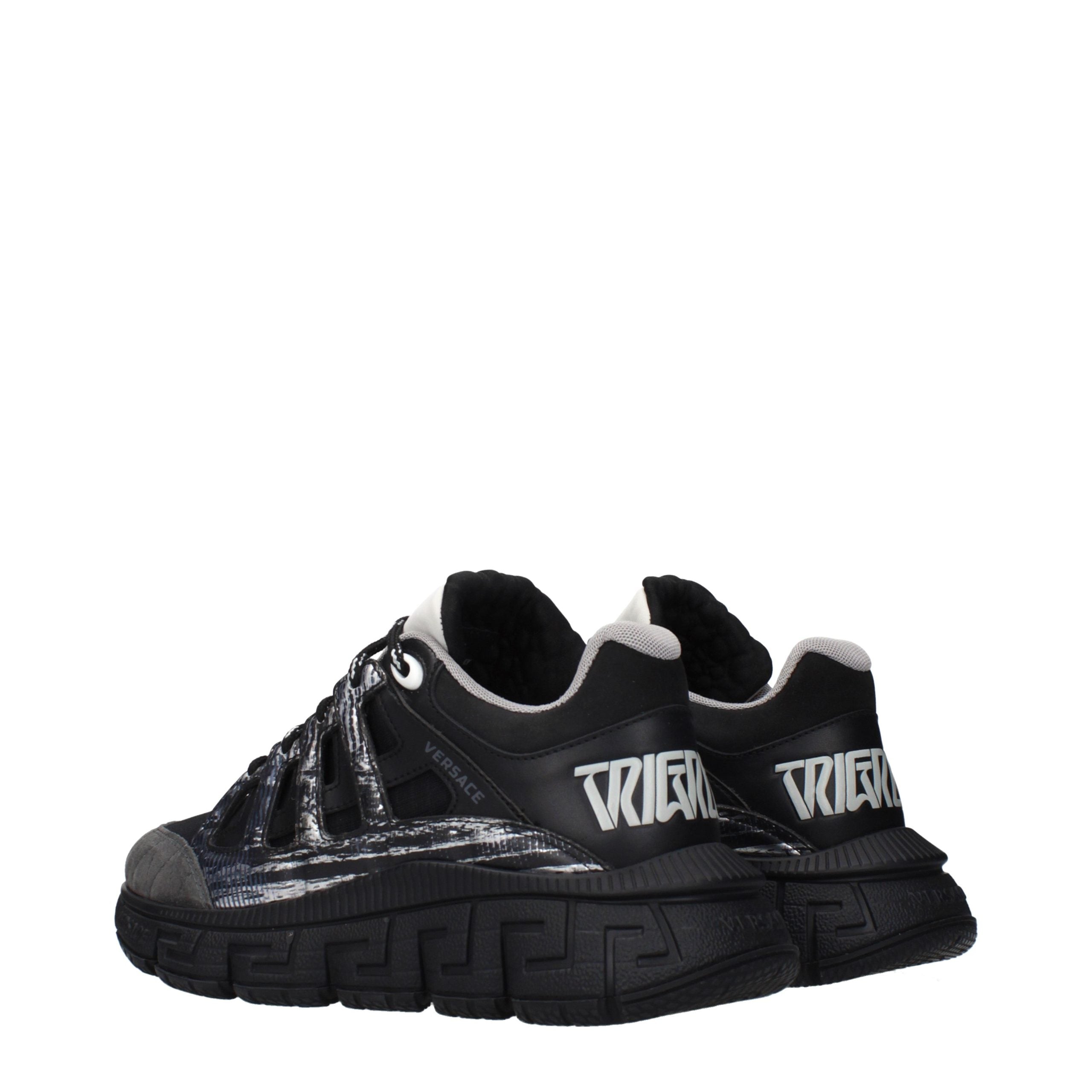 Sneakers sportive in tessuto nero Versace