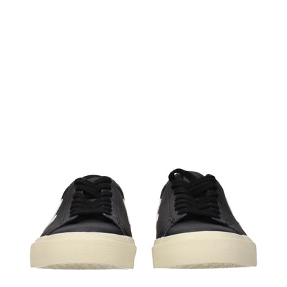Baskets basses Veja en cuir noir