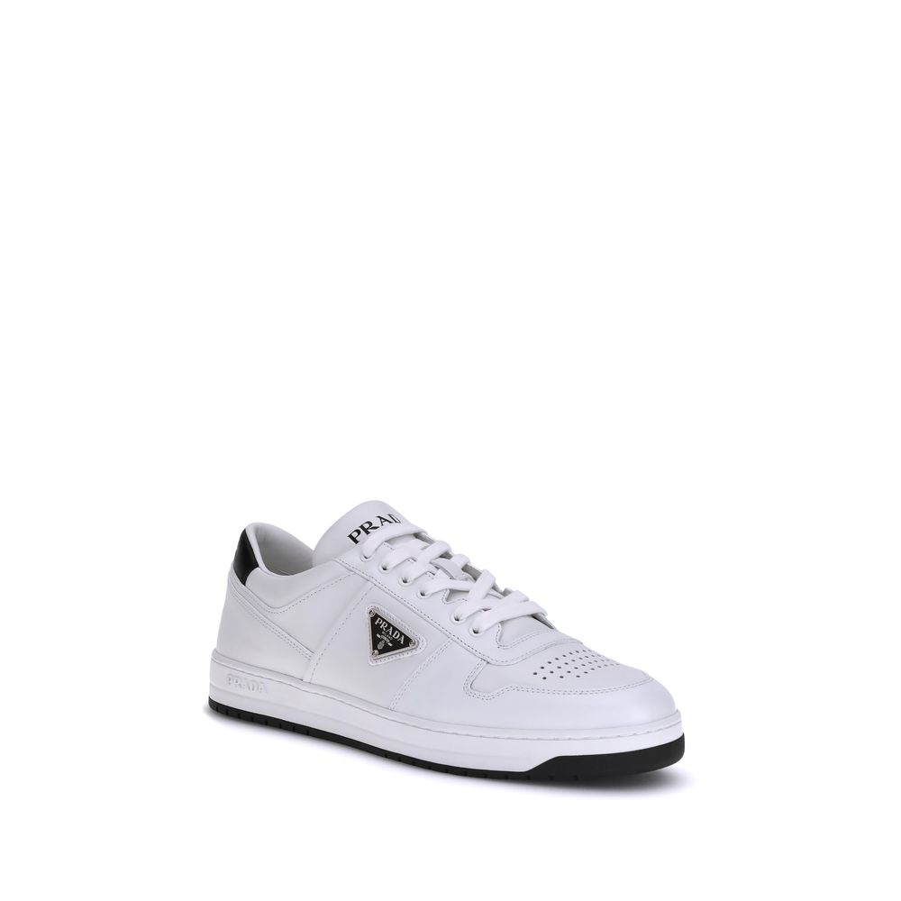 Baskets basses Prada en cuir de veau blanc