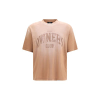 Représenter le T-shirt en coton marron