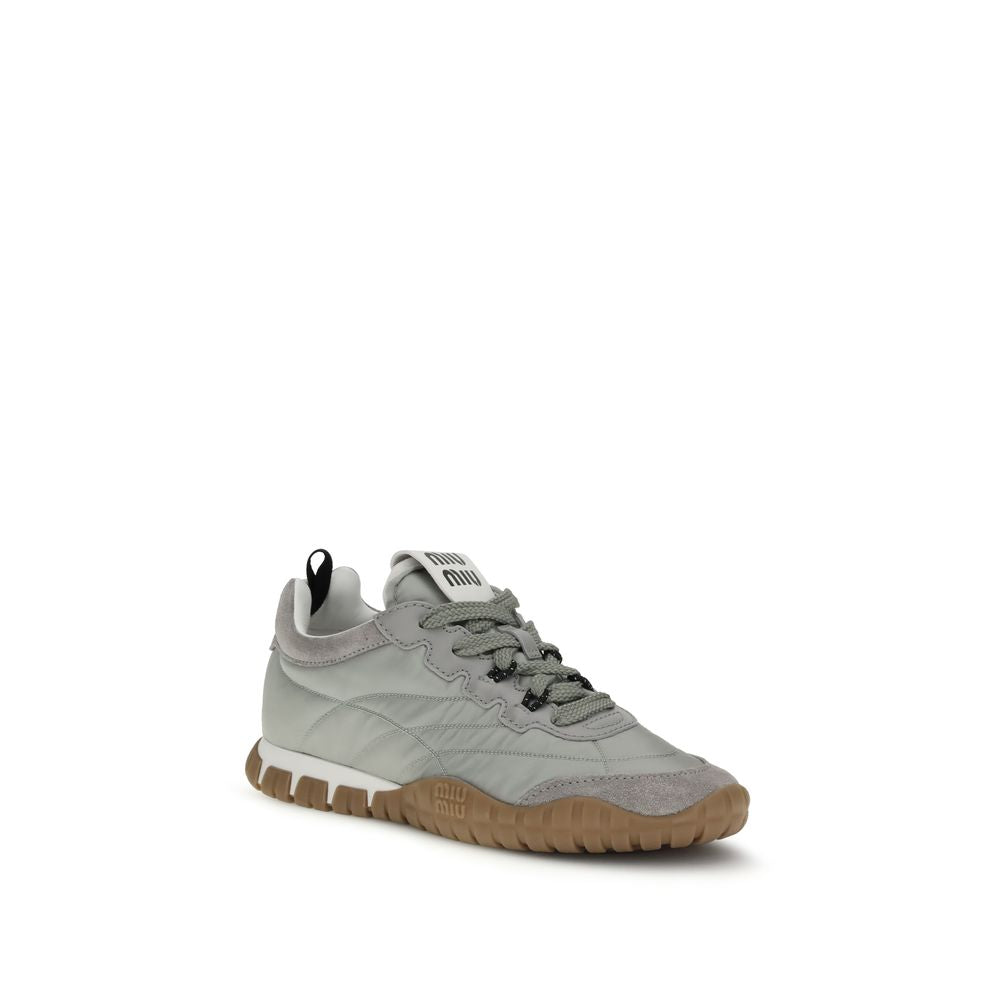 Sneakers sportive Miu Miu grigie in poliammide riciclato