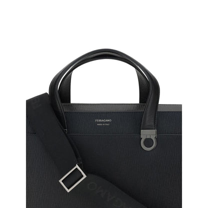 Borsetta Ferragamo Bos Taurus in pelle di vitello nera