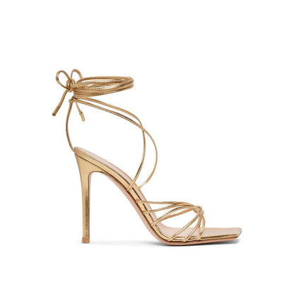 Sandali Gianvito Rossi in pelle di vitello dorata con tacco a spillo