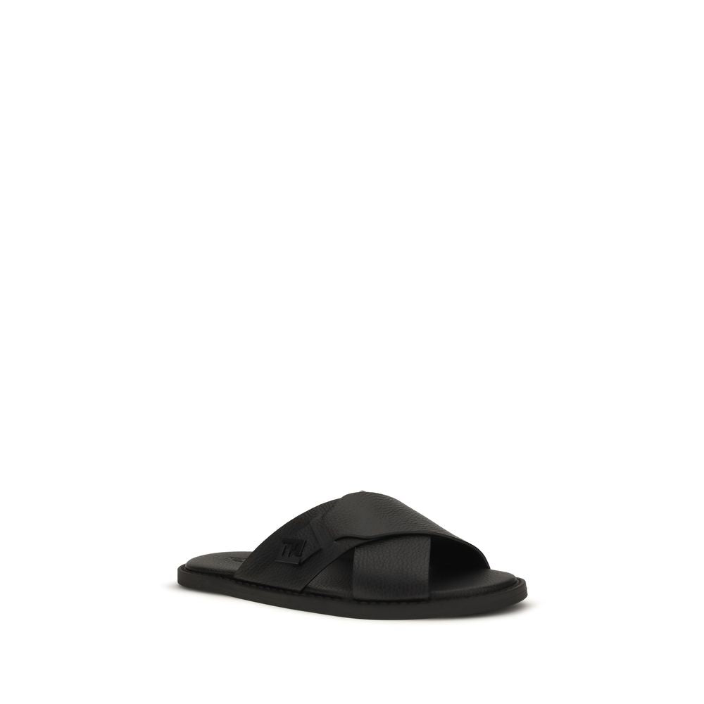 Sandales plates Fendi en cuir de veau noir Bos Taurus