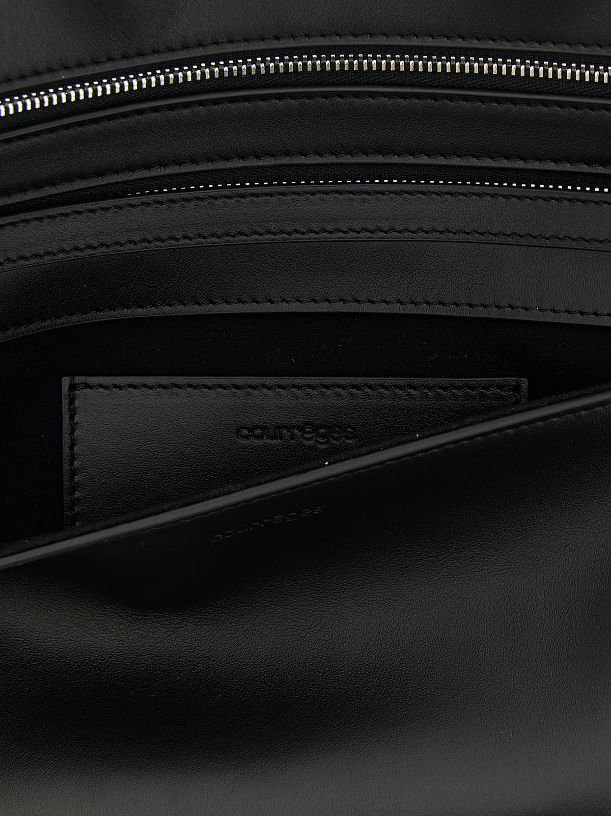 Courrèges Clutchtasche aus schwarzem Rindsleder