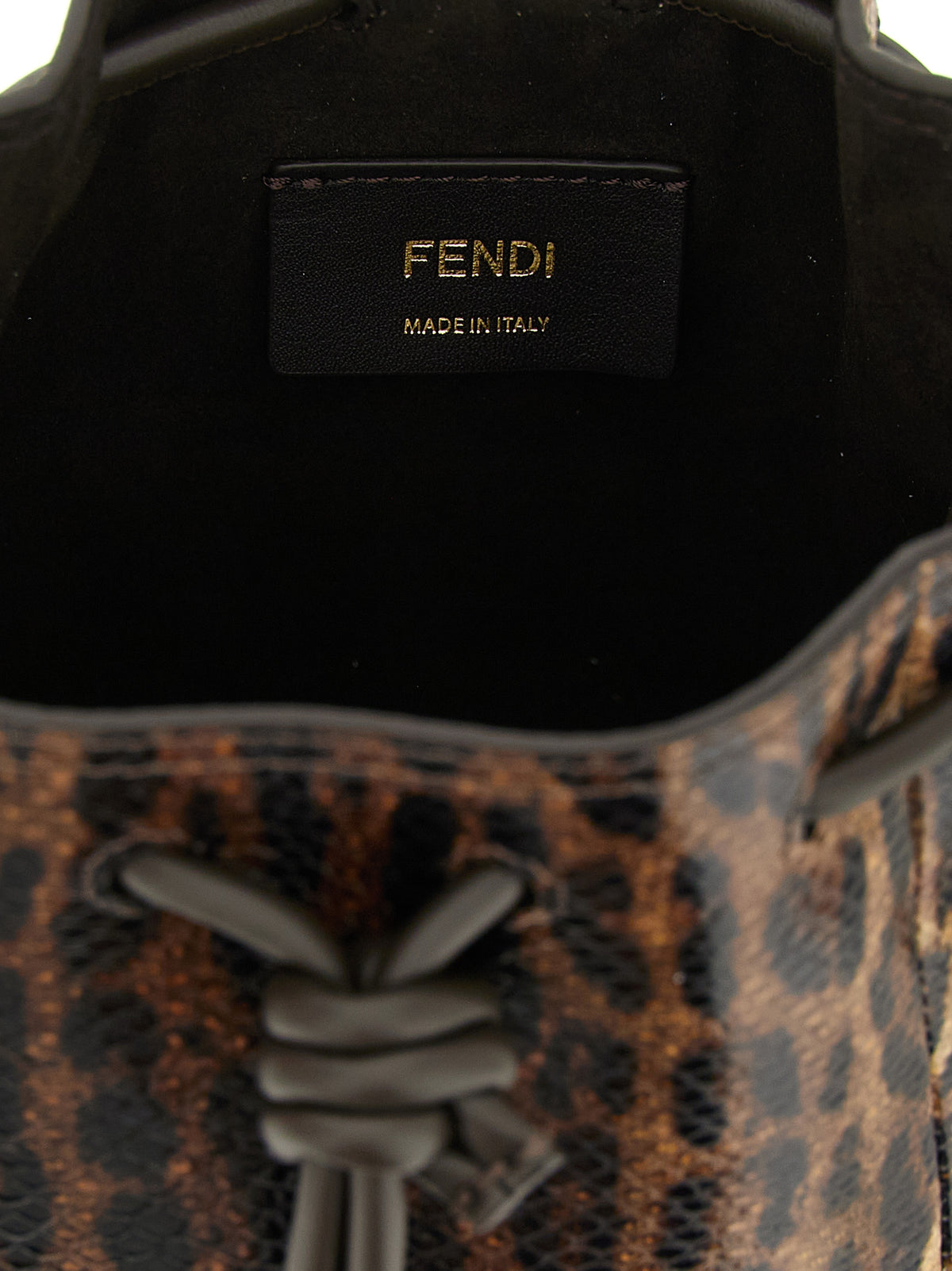 Fendi handväska i brunt sammetsläder