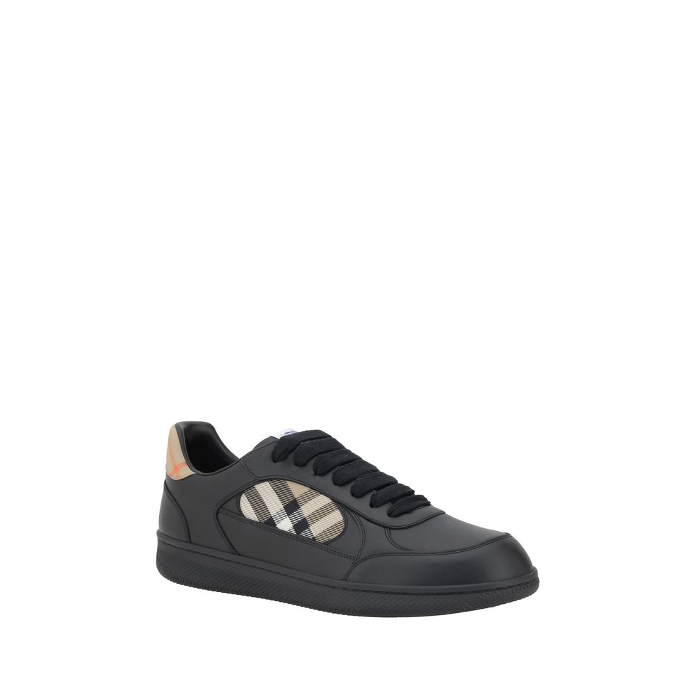 Sneakers basse Burberry Bos Taurus in pelle di vitello nera