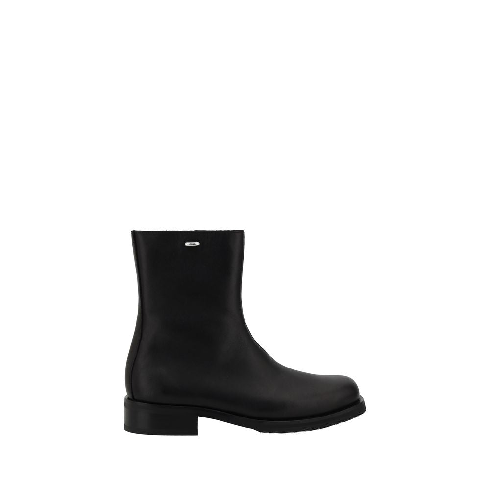 Nos bottines Legacy en cuir de veau noir Bos Taurus