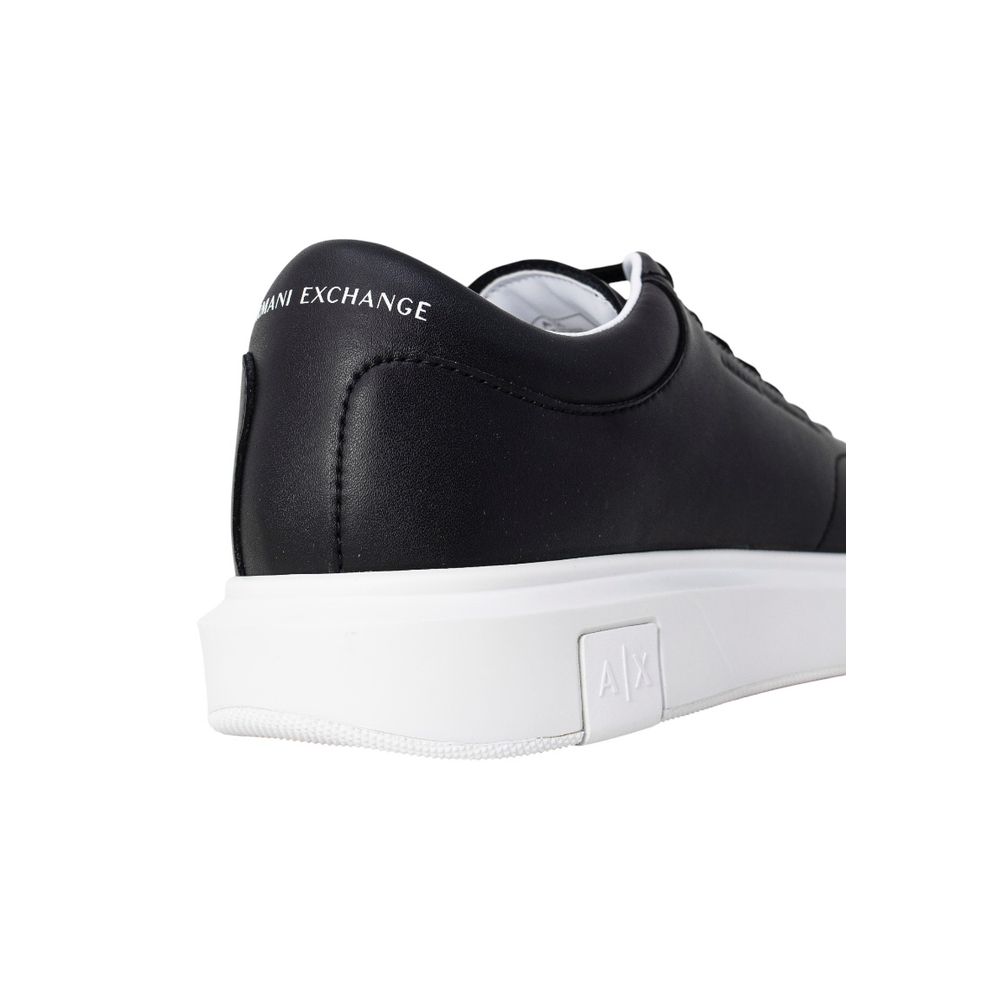 Sneakers basse Armani Exchange in pelle nera