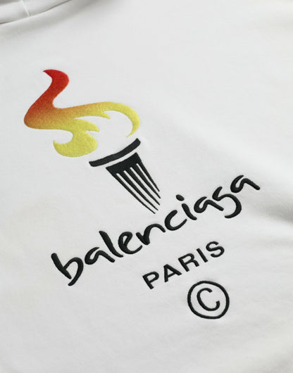 Felpa con cappuccio e logo Balenciaga in cotone bianco