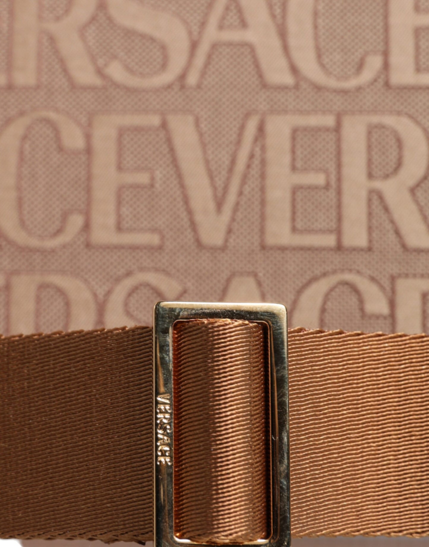 Sac cabas bandoulière Versace en cuir jacquard marron avec poignée supérieure et logo