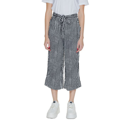 Solo pantaloni corti in viscosa nera