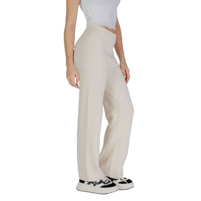 Pantaloni casual in viscosa color crema Vero Moda