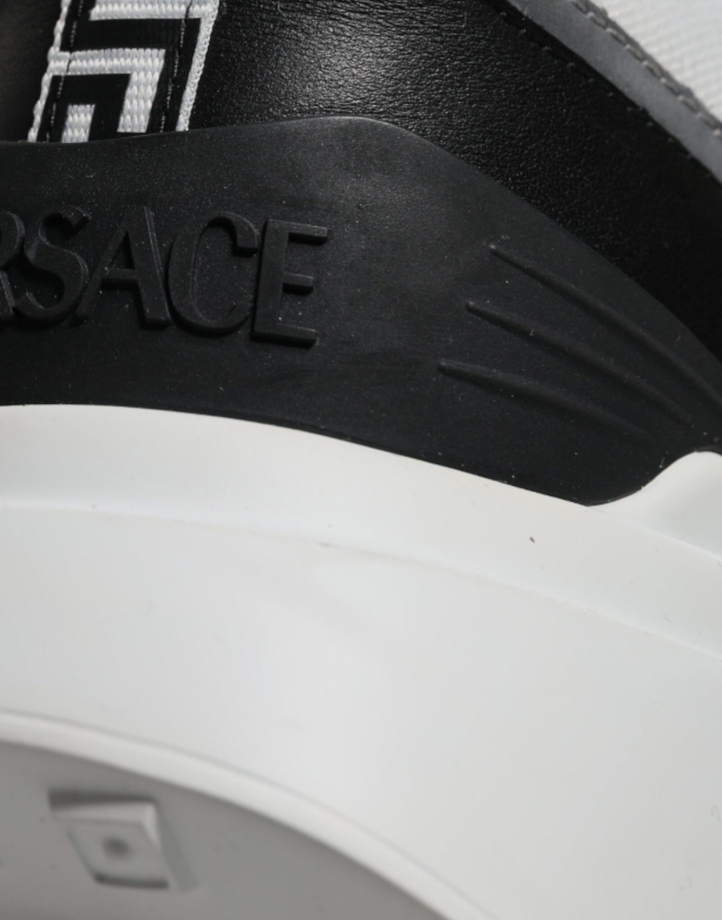 Scarpe da ginnastica basse Versace in tessuto multicolore in tela Medusa