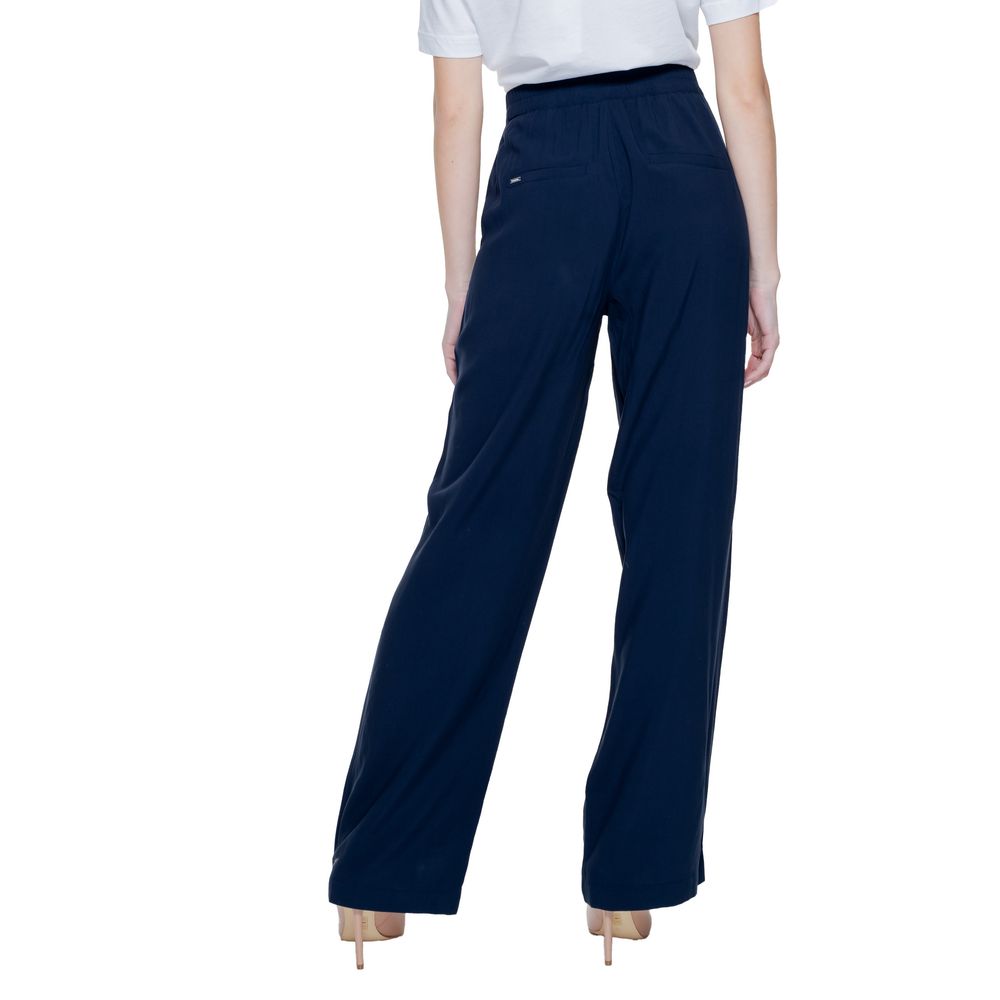 Pantalon décontracté bleu en viscose Street One