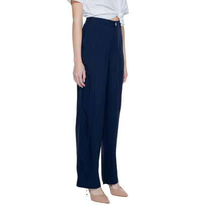Pantalon décontracté bleu en viscose Street One