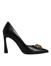 Scarpe con tacco alto e placca logo in pelle nera Versace
