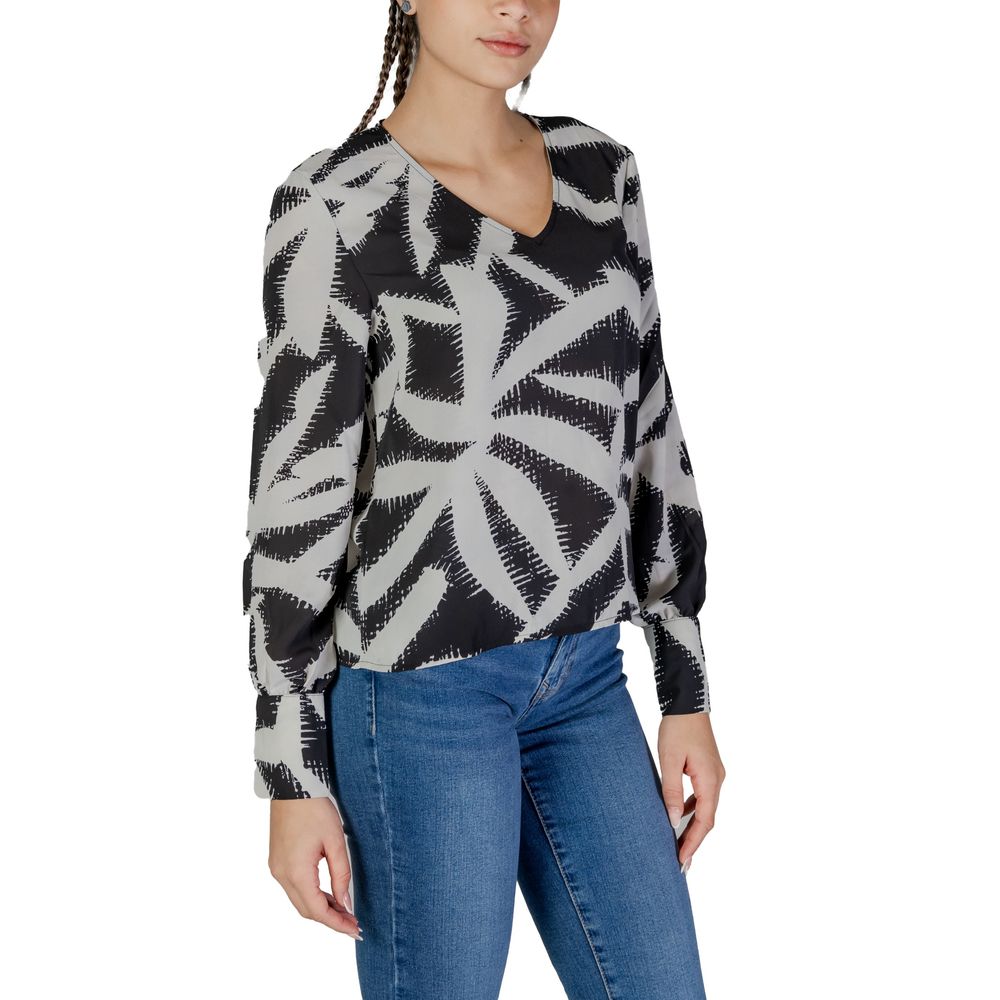 Blusa nera in poliestere riciclato di Jacqueline De Yong