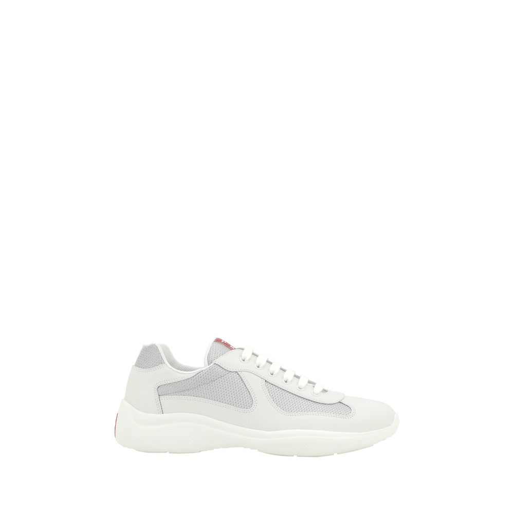 Baskets basses Prada Bos Taurus en cuir de veau blanc