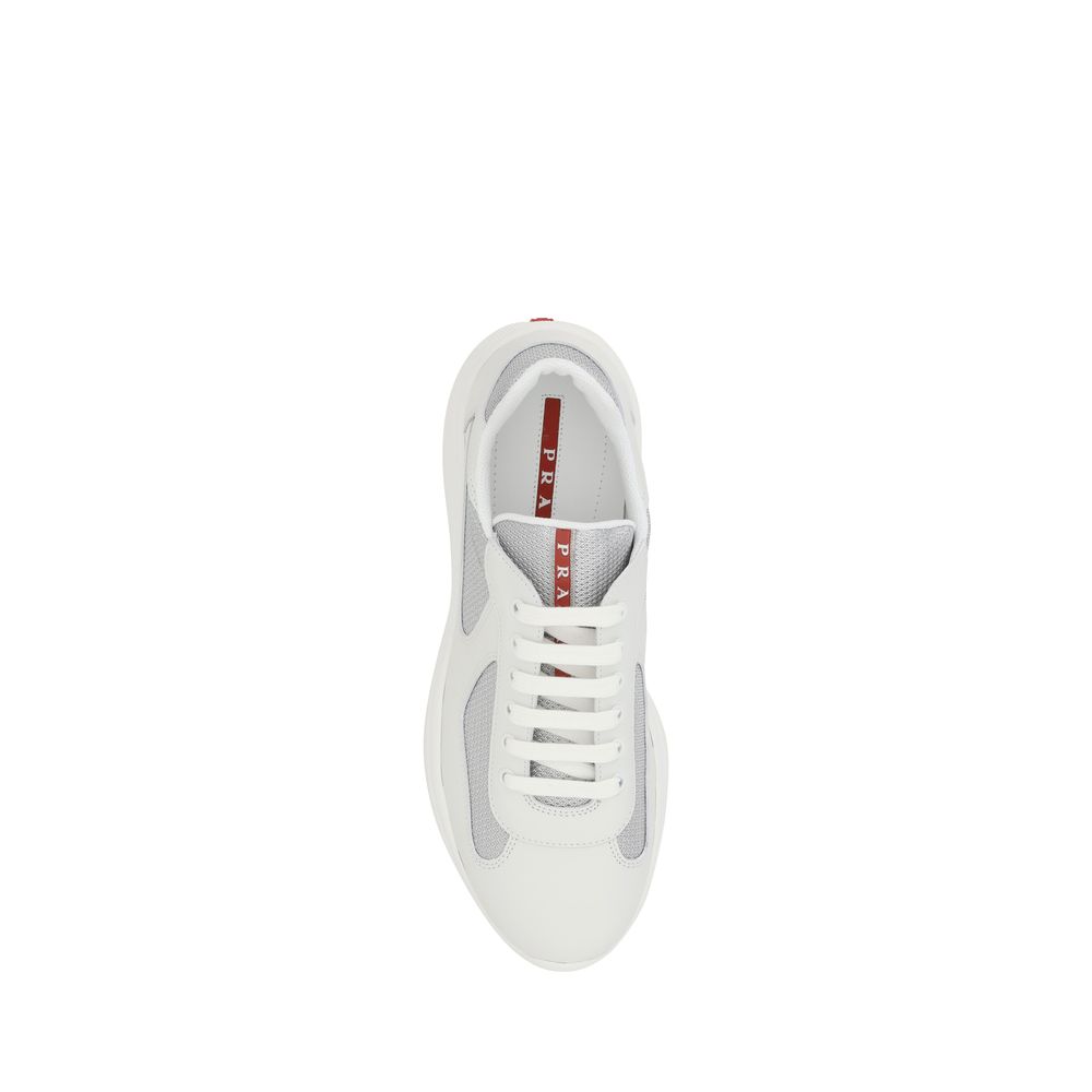 Baskets basses Prada Bos Taurus en cuir de veau blanc