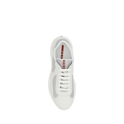 Baskets basses Prada Bos Taurus en cuir de veau blanc