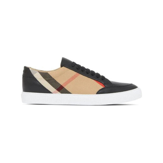 Sneakers Burberry New Salmond in pelle nera