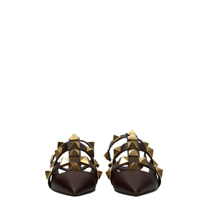 Sandales plates en cuir marron Valentino Garavani