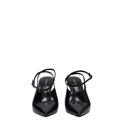 Décolleté con tacco alto in pelle nera Givenchy