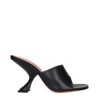 Sandali con tacco a spillo in pelle nera di Amina Muaddi
