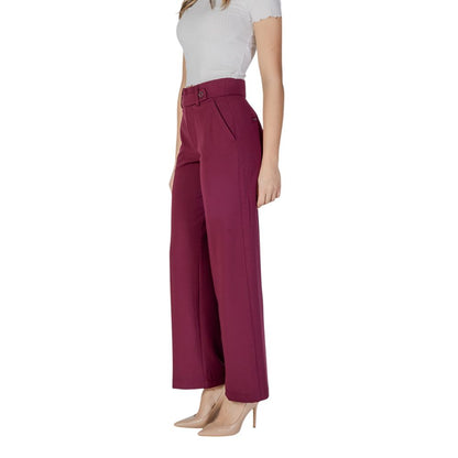 Pantalon décontracté en viscose violette Street One
