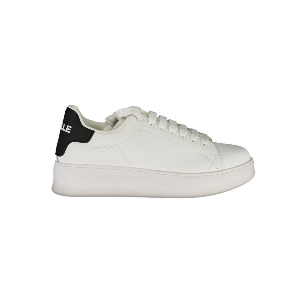 Baskets Gaelle Paris blanches en polyuréthane pour homme