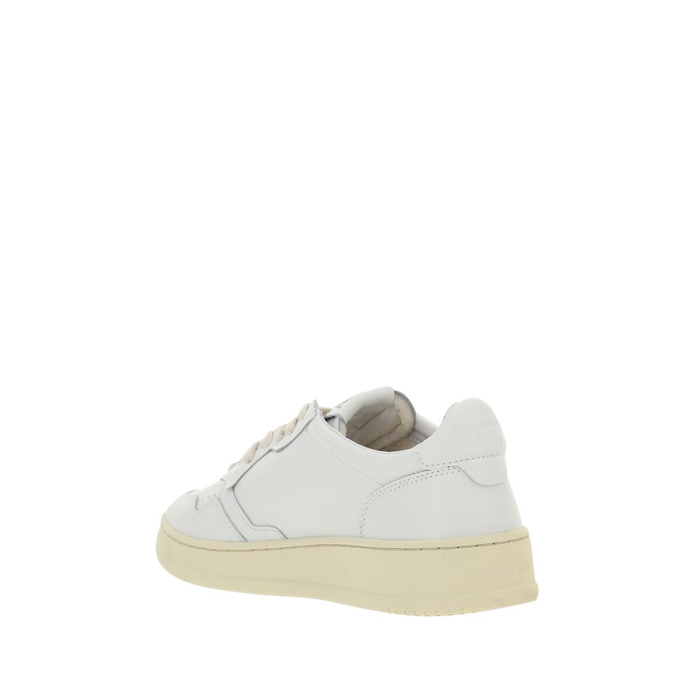 Autry Weiße Kalbsleder Bos Taurus Low Top Sneaker